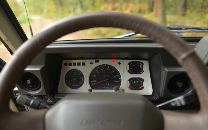 Toyota Land Cruiser cena 89999 przebieg: 341000, rok produkcji 1990 z Ryglice małe 154